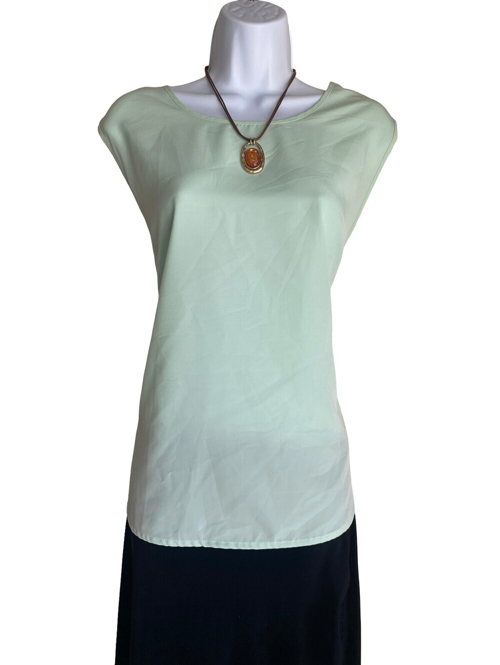 VTG Joanna Plus XL Sleeveless Blouse Tunic Top Light Green Minimalist Officecore